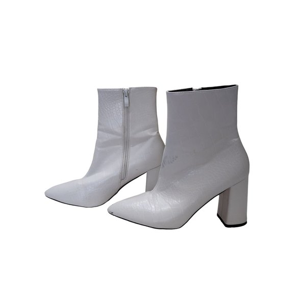 Nasty Gal Ankle Boots Booties Womens 6 White Croc Chunky Heel Pointed Toe - Picture 1 of 10